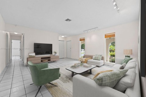 Casa en venta en Palmetto Bay, Florida, 4 dormitorios, 199.65 m2 № 1878738 - foto 9