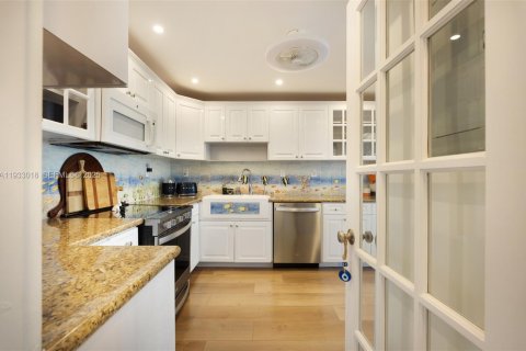 Condominio en venta en Miami Beach, Florida, 2 dormitorios, 132.85 m2 № 1992992 - foto 7