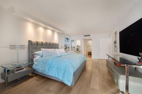 Condominio en venta en Miami Beach, Florida, 2 dormitorios, 132.85 m2 № 1992992 - foto 16