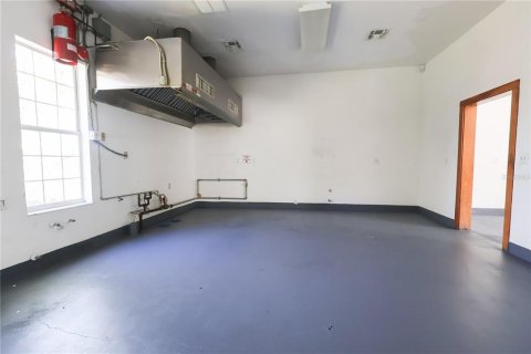Propiedad comercial en venta en Ocala, Florida, 215.53 m2 № 1720821 - foto 9