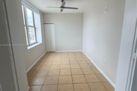 Copropriété à louer à Fort Lauderdale, Floride: 2 chambres, 94.48 m2 № 1964330 - photo 17