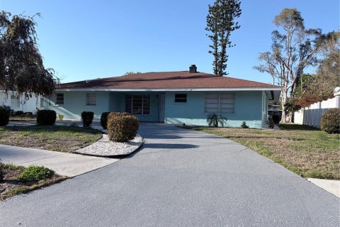 House in Sarasota, Florida 3 bedrooms, 156.17 sq.m. № 2098126 - photo 2