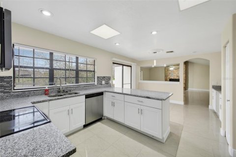 Casa en venta en Poinciana, Florida, 5 dormitorios, 325.34 m2 № 2218429 - foto 28