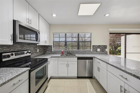 Casa en venta en Poinciana, Florida, 5 dormitorios, 325.34 m2 № 2218429 - foto 27