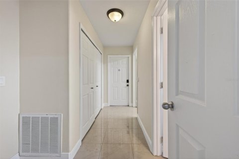 Casa en venta en Poinciana, Florida, 5 dormitorios, 325.34 m2 № 2218429 - foto 30