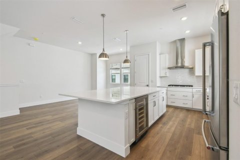 Townhouse in Sarasota, Florida 3 bedrooms, 216.65 sq.m. № 1675928 - photo 18
