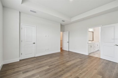 Townhouse in Sarasota, Florida 3 bedrooms, 216.65 sq.m. № 1675928 - photo 30