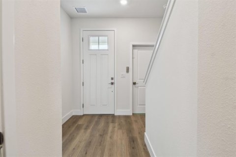 Townhouse in Sarasota, Florida 3 bedrooms, 216.65 sq.m. № 1675928 - photo 10