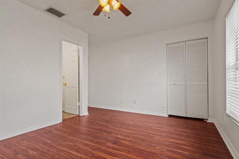 Townhouse in Tampa, Florida 2 bedrooms, 97.92 sq.m. № 1886491 - photo 27