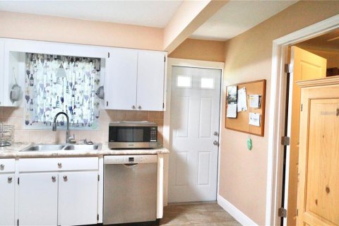 House in Pinellas Park, Florida 1 bedroom, 83.8 sq.m. № 2223115 - photo 7