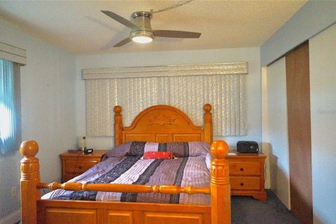 House in Pinellas Park, Florida 1 bedroom, 83.8 sq.m. № 2223115 - photo 13