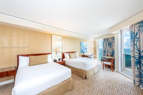 Condo in Sunny Isles Beach, Florida, 2 bedrooms  № 1961136 - photo 10