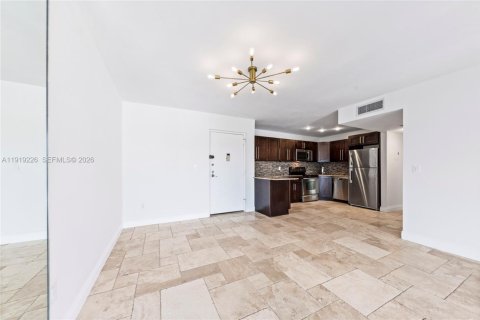 Снять в аренду кондоминиум в Норт-Майами-Бич, Флорида 2 спальни, 80.08м2, № 2020956 - фото 14