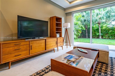 Купить кондоминиум в Майами, Флорида 3 спальни, 213.68м2, № 1969613 - фото 15