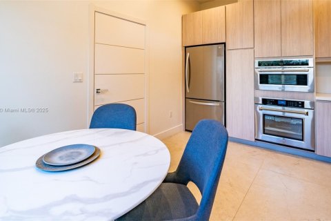 Купить кондоминиум в Майами, Флорида 3 спальни, 213.68м2, № 1969613 - фото 6