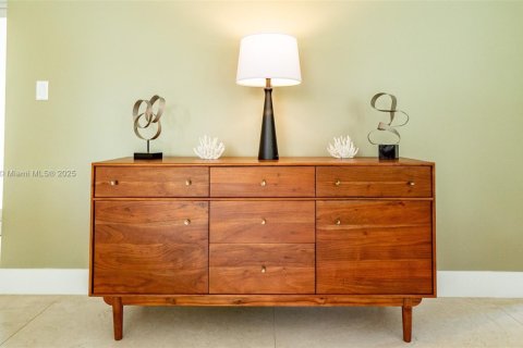 Купить кондоминиум в Майами, Флорида 3 спальни, 213.68м2, № 1969613 - фото 8