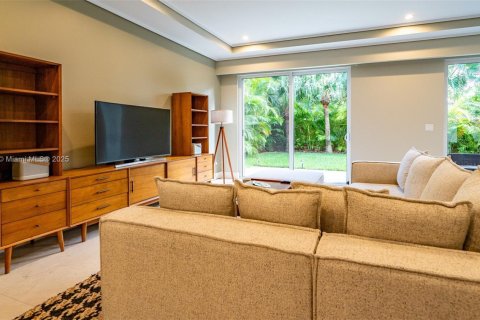 Купить кондоминиум в Майами, Флорида 3 спальни, 213.68м2, № 1969613 - фото 14