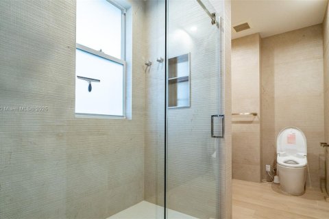 Купить кондоминиум в Майами, Флорида 3 спальни, 213.68м2, № 1969613 - фото 24