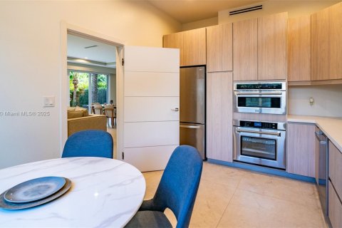 Купить кондоминиум в Майами, Флорида 3 спальни, 213.68м2, № 1969613 - фото 7