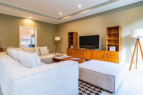 Купить кондоминиум в Майами, Флорида 3 спальни, 213.68м2, № 1969613 - фото 13