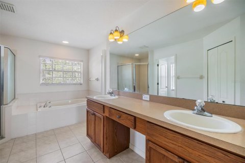 Villa ou maison à louer à Tampa, Floride: 3 chambres, 229.47 m2 № 2110444 - photo 25