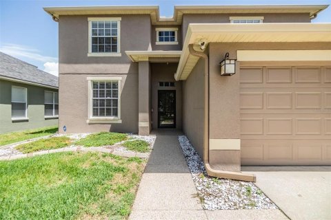 Villa ou maison à louer à Tampa, Floride: 3 chambres, 229.47 m2 № 2110444 - photo 2
