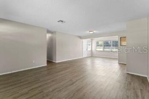 Casa en alquiler en Orlando, Florida, 3 dormitorios, 104.24 m2 № 1909381 - foto 5