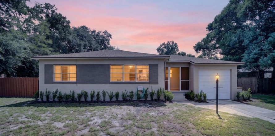 Casa en Sanford, Florida 3 dormitorios, 92.9 m2 № 2298262