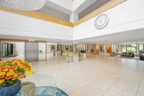 Condo in Weston, Florida, 2 bedrooms № 2378734 - photo 22