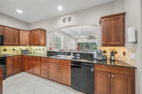 Copropriété à vendre à Bradenton, Floride: 3 chambres, 217.76 m2 № 2349800 - photo 14