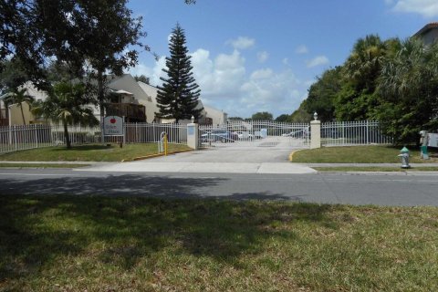 Condo à West Palm Beach, Floride, 1 chambre № 2188099