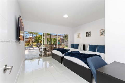 Villa ou maison à vendre à Cutler Bay, Floride: 5 chambres, 218.04 m2 № 2059797 - photo 22