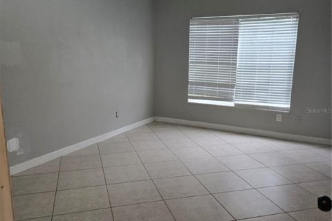 House in Cape Coral, Florida 4 bedrooms, 161.74 sq.m. № 2396334 - photo 2