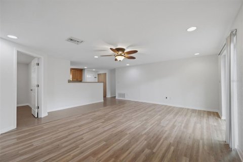 Casa en venta en Clearwater, Florida, 3 dormitorios, 91.6 m2 № 2216681 - foto 8