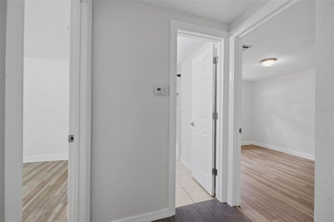 Casa en venta en Clearwater, Florida, 3 dormitorios, 91.6 m2 № 2216681 - foto 11
