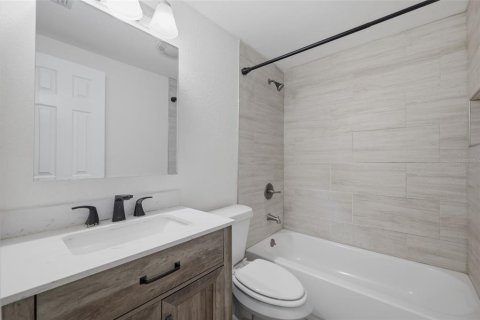 Casa en venta en Clearwater, Florida, 3 dormitorios, 91.6 m2 № 2216681 - foto 15