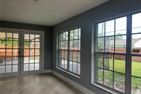 Снять в аренду виллу или дом в Сент-Луси, Флорида 3 спальни, 122.26м2, № 1941820 - фото 5