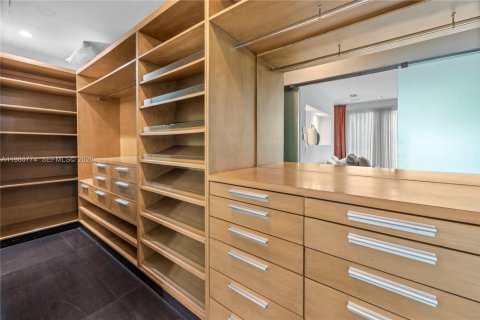 Купить виллу или дом в Майами, Флорида 5 спален, 369.1м2, № 2044984 - фото 13