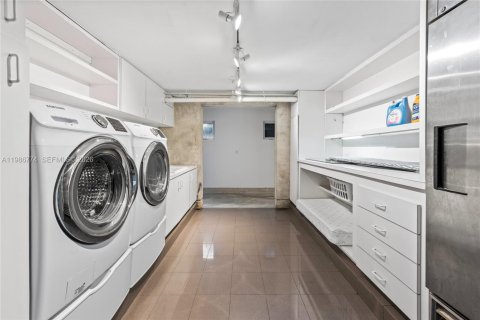 Купить виллу или дом в Майами, Флорида 5 спален, 369.1м2, № 2044984 - фото 16