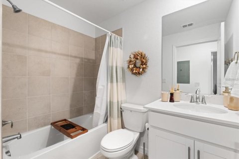 Condo in Venice, Florida, 2 bedrooms in WELLEN PARK  № 1751504 - photo 30