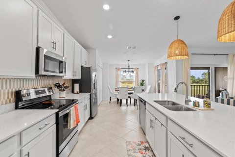 Condo in Venice, Florida, 2 bedrooms in WELLEN PARK  № 1751504 - photo 9
