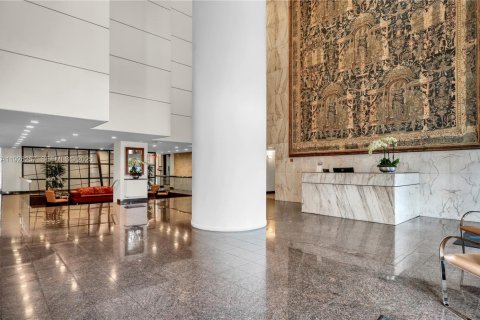 Copropriété à louer à Miami, Floride: 2 chambres, 157.66 m2 № 1984548 - photo 3