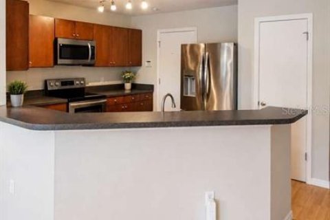 Adosado en venta en Kissimmee, Florida, 2 dormitorios, 128.67 m2 № 2344558 - foto 13