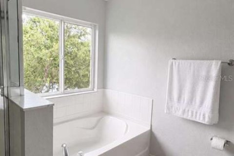 Adosado en venta en Kissimmee, Florida, 2 dormitorios, 128.67 m2 № 2344558 - foto 9