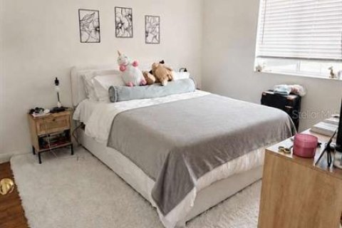 Adosado en venta en Kissimmee, Florida, 2 dormitorios, 128.67 m2 № 2344558 - foto 11