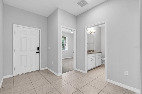 Villa ou maison à louer à Tavares, Floride: 4 chambres, 170.29 m2 № 2416357 - photo 7
