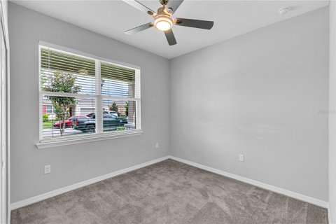Villa ou maison à louer à Tavares, Floride: 4 chambres, 170.29 m2 № 2416357 - photo 10