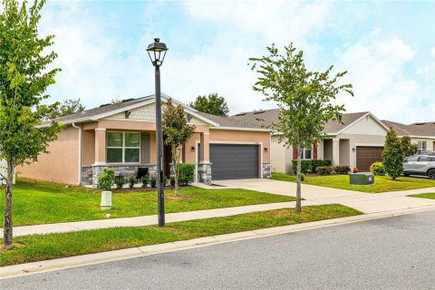 Villa ou maison à louer à Tavares, Floride: 4 chambres, 170.29 m2 № 2416357 - photo 4
