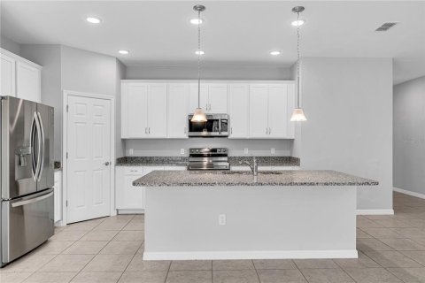 Villa ou maison à louer à Tavares, Floride: 4 chambres, 170.29 m2 № 2416357 - photo 24