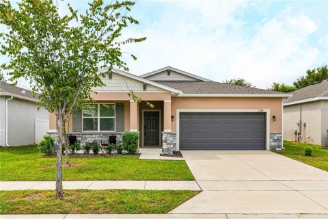 Villa ou maison à louer à Tavares, Floride: 4 chambres, 170.29 m2 № 2416357 - photo 2